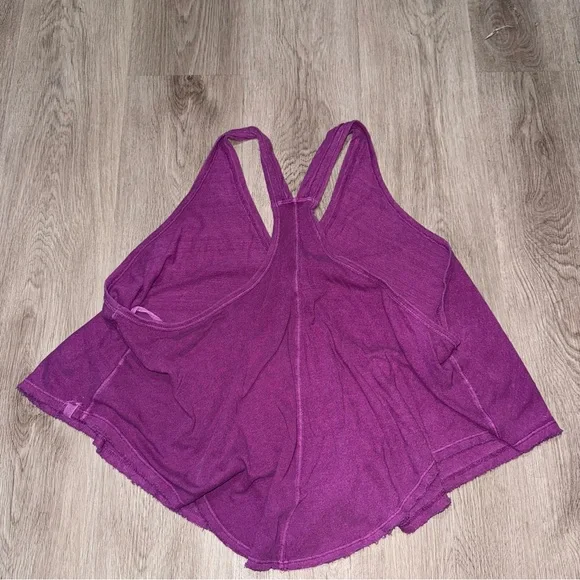 We The Free Tank - Picture 5 of 6